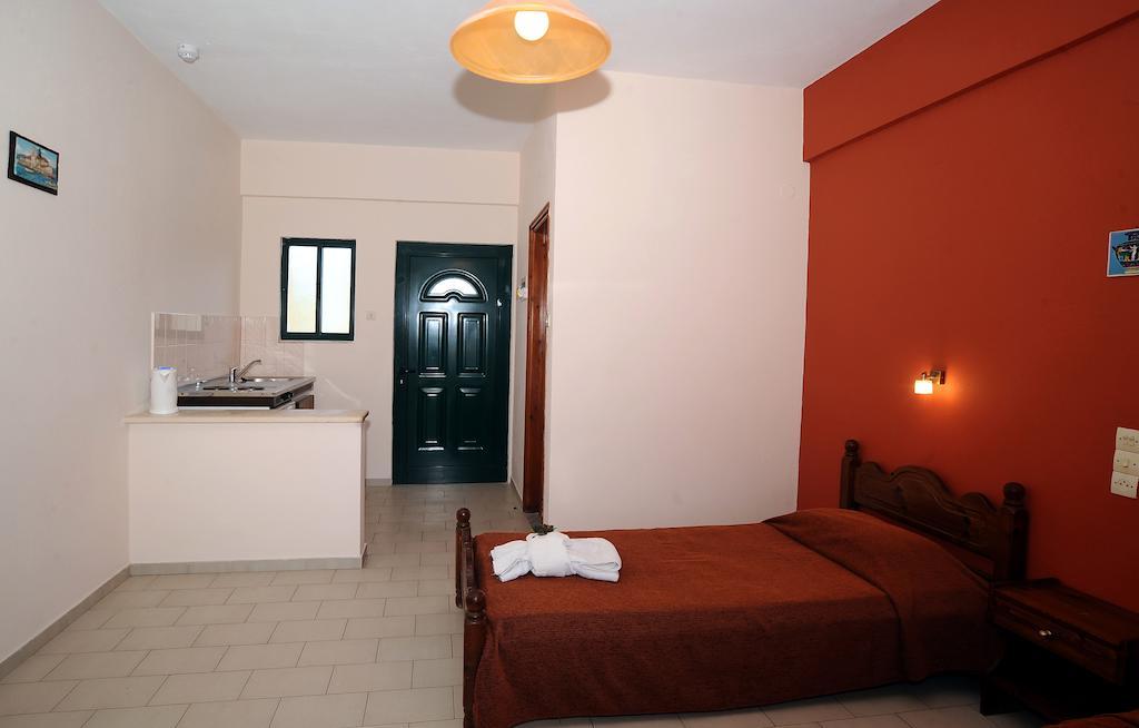Corfu Dassia Studios Room photo